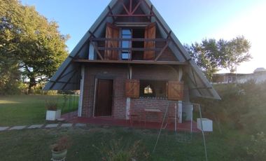 Venta Casa Alpino sobre 2 lotes!! Barrio El Tejado