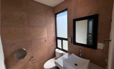 CASA EN CONDOMINIO EN VENTA CON VISTA AL LAGO “MU.