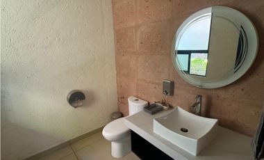 CASA EN CONDOMINIO EN VENTA CON VISTA AL LAGO “MU.