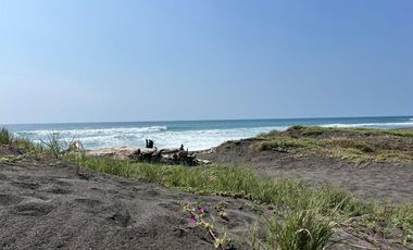 LOTE A PIE DE PLAYA EN CUYUTLAN