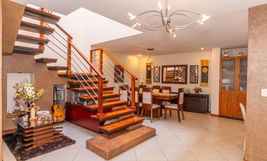 DE VENTA ESTA PRECIOSA CASA