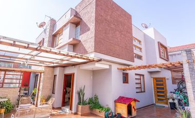 DE VENTA ESTA PRECIOSA CASA