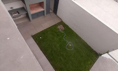 DUPLEX A ESTRENAR