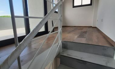 DUPLEX A ESTRENAR