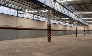 ¡En Renta Bodega de 1400 m² en Alce Blanco, Naucalpan!