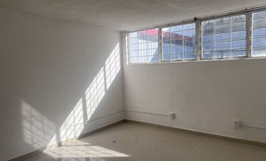 ¡En Renta Bodega de 1400 m² en Alce Blanco, Naucalpan!