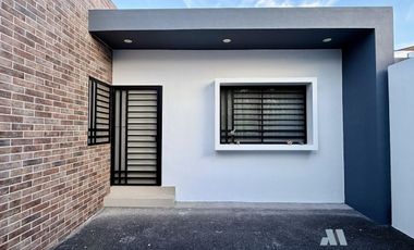 Casa en Venta de 1 Planta de 3 Recámaras Norte de Colima cerca Plaza Zentralia