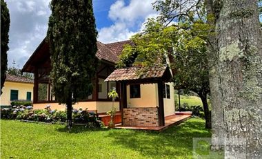 casa campatre en setor el yarumo