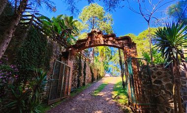 Cabaña en Mazamitla La Cofradía con vista al bosque ideal para inversión