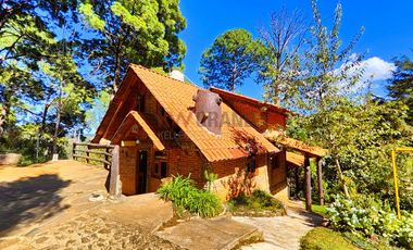 Cabaña en Mazamitla La Cofradía con vista al bosque ideal para inversión