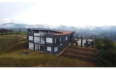 Casa campestre de lujo en exclusiva parcelación – El Retiro, Antioquia