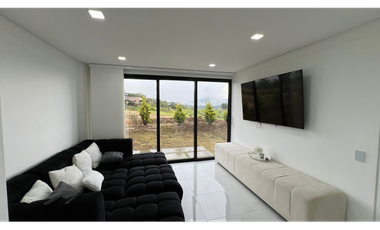 Casa campestre de lujo en exclusiva parcelación – El Retiro, Antioquia