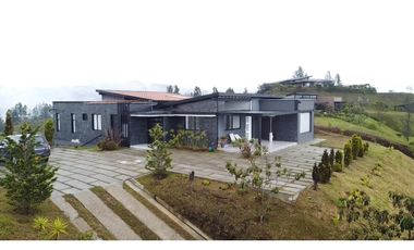Casa campestre de lujo en exclusiva parcelación – El Retiro, Antioquia