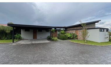 Casa campestre de lujo en exclusiva parcelación – El Retiro, Antioquia