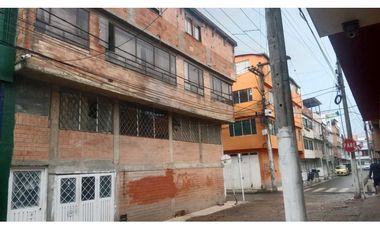 VENTA DE CASA BODEGA ESQUINERA  PORTAL AMERICAS VILLA LA LOMA