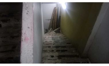 VENTA DE CASA BODEGA ESQUINERA  PORTAL AMERICAS VILLA LA LOMA