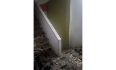 VENTA DE CASA BODEGA ESQUINERA  PORTAL AMERICAS VILLA LA LOMA