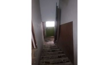 VENTA DE CASA BODEGA ESQUINERA  PORTAL AMERICAS VILLA LA LOMA