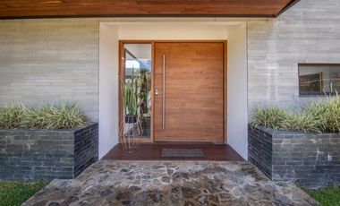 Venta de Casa Campestre en EL Retiro sector Piccolo