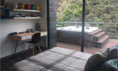 Venta de Casa Campestre en EL Retiro sector Piccolo