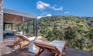 Venta de Casa Campestre en EL Retiro sector Piccolo