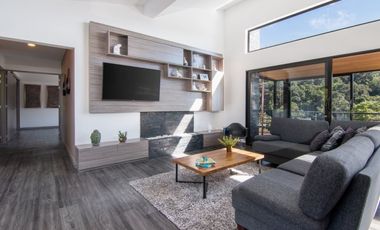 Venta de Casa Campestre en EL Retiro sector Piccolo