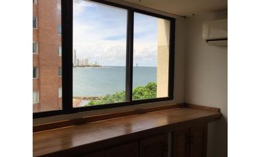 Apartamento edf. Seguros Bolivar con vista al centro amurallado