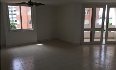 Apartamento edf. Seguros Bolivar con vista al centro amurallado