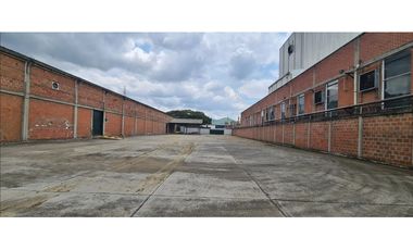 VENTA DE BODEGA ARROYOHONDO YUMBO