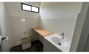 Alquiler de local comercial en mall plaza Toledo en Llanogrande