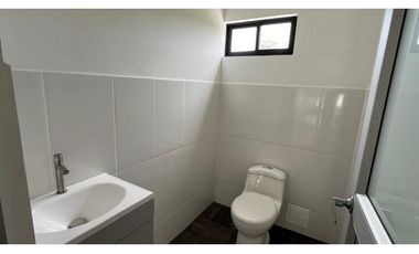 Alquiler de local comercial en mall plaza Toledo en Llanogrande