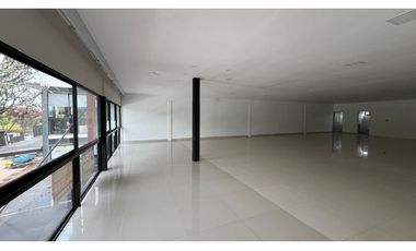 Alquiler de local comercial en mall plaza Toledo en Llanogrande