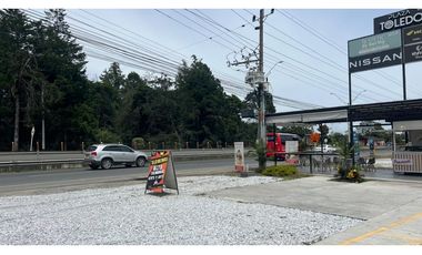 Alquiler de local comercial en mall plaza Toledo en Llanogrande