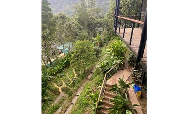 CASA CON LOTE A LA VENTA EN CALDAS