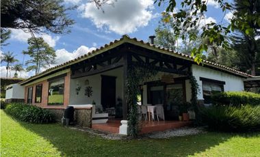 Vendo casa campestre colonial en parcelacion
