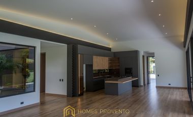 Casa en Venta Nueva en Llanogrande Rionegro