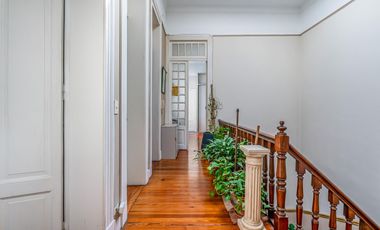 EXCELENTE CASA DE ESTILO - VENTA - 6 AMB - SUITE - PATIO - PARRILLA - BELGRANO R