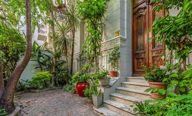 EXCELENTE CASA DE ESTILO - VENTA - 6 AMB - SUITE - PATIO - PARRILLA - BELGRANO R