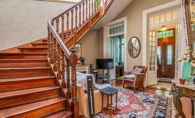 EXCELENTE CASA DE ESTILO - VENTA - 6 AMB - SUITE - PATIO - PARRILLA - BELGRANO R