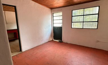 Casa 4 ambientes + local en Victoria, calle constitucion