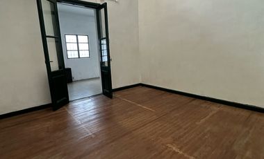 Casa 4 ambientes + local en Victoria, calle constitucion