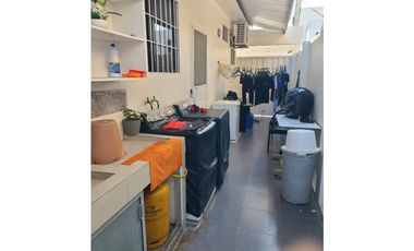 Casa en venta Urbanizacion Altos de Manta Beach.
