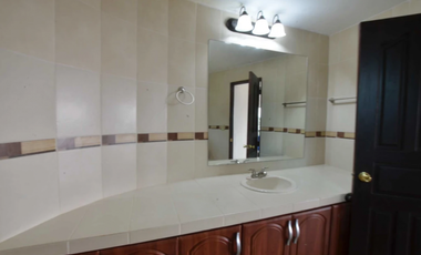 se vende casa en altos de maria