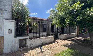 Chalet en venta en Bernal Oeste