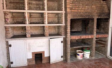 Chalet en venta en Bernal Oeste