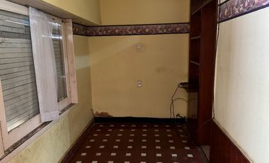 Chalet en venta en Bernal Oeste