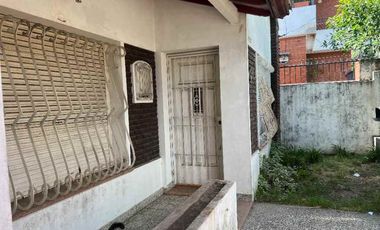 Chalet en venta en Bernal Oeste
