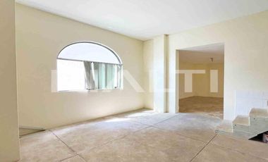 Casa Comercial Quito Tennis Bajo
