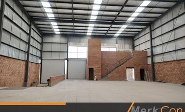 BODEGA RENTA 2,100 MTS CARRETERA COLOTLAN
