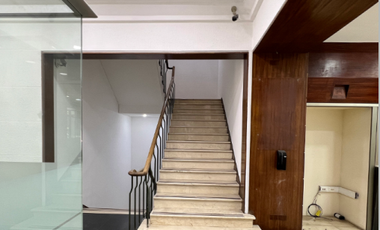 Local Comercial en Arriendo en Teatinos con Agustinas